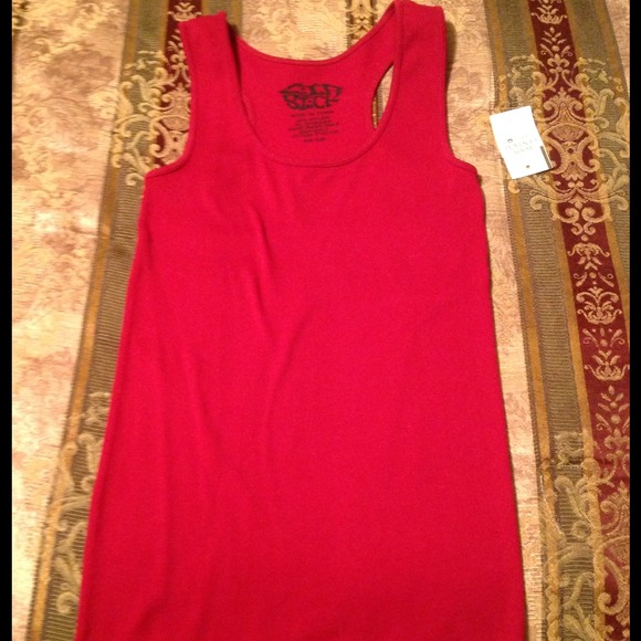 NWT Burgundy tank top