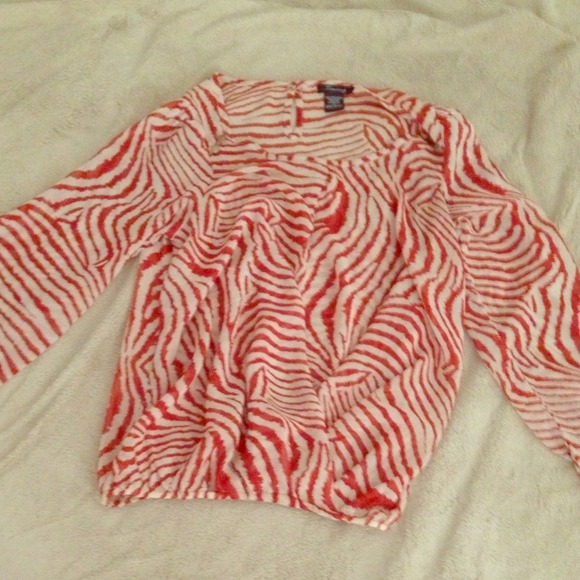 Long sleeve see threw top❤