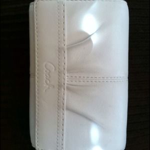 White and Brown Authentic Leather Trifold Wallet White and Brown Authentic Leather Trifold Wallet