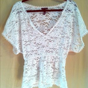 SOLD💥 Lace Babydoll Blouse