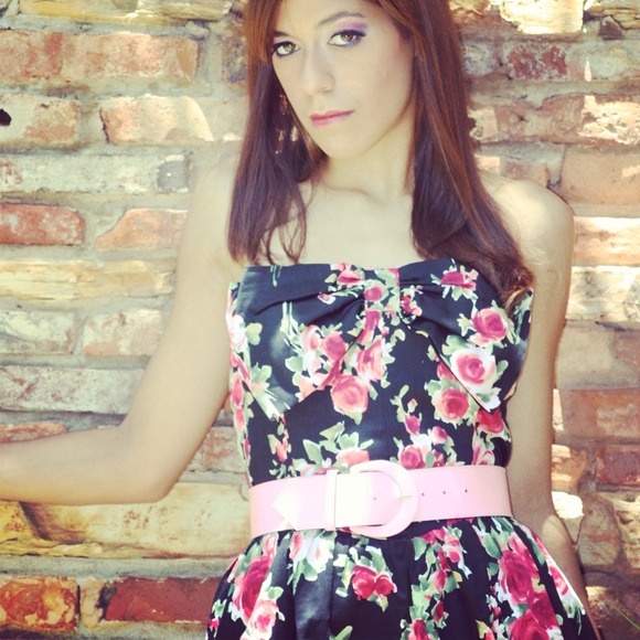 π«SOLDπ«Floral Strapless Balloon Dress - Picture 3 of 3