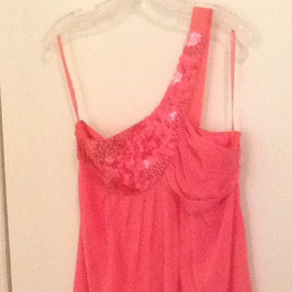 One arm dress worn twice - Picture 2 of 4