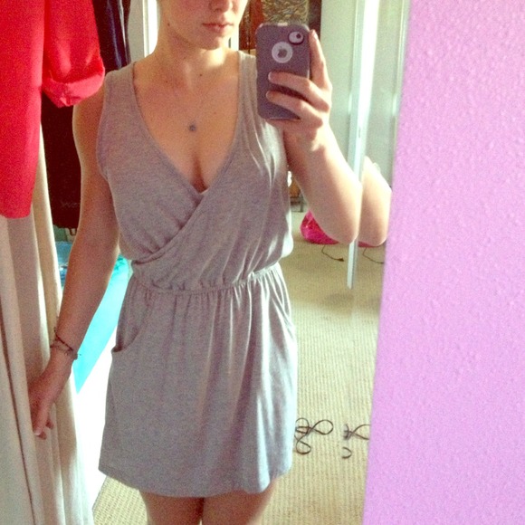 Grey dress(fits sizes 4-6)