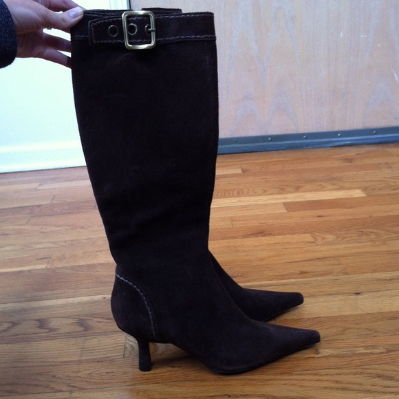 Brown suede Aldo boots - size 7