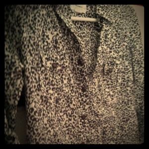 Nollie Cheetah print 3/4 shirt.
