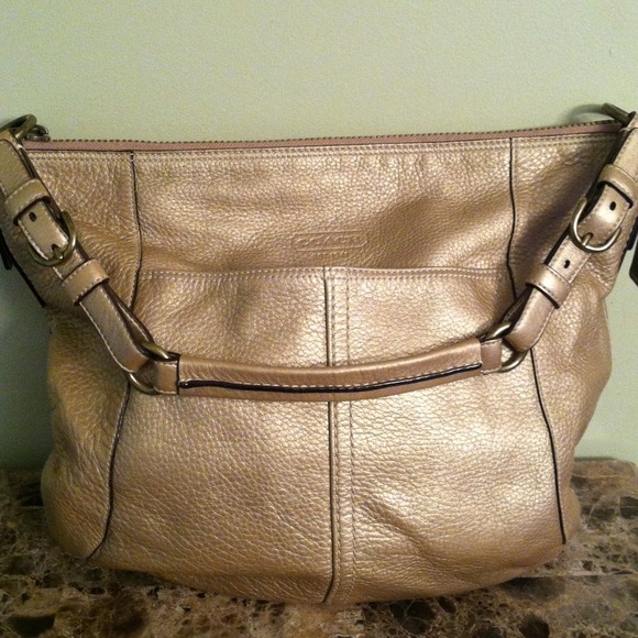 ***SOLD SOLD***BEAUTIFUL Authentic Coach