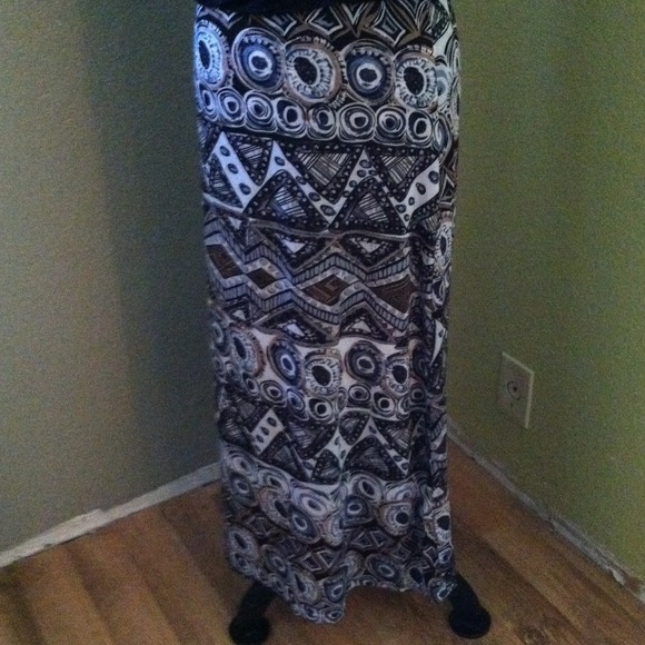 Tribal print skirt