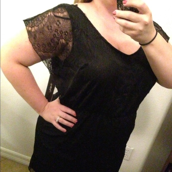 SOLD-✳All Lace Blk Dress!!!! - Picture 2 of 4
