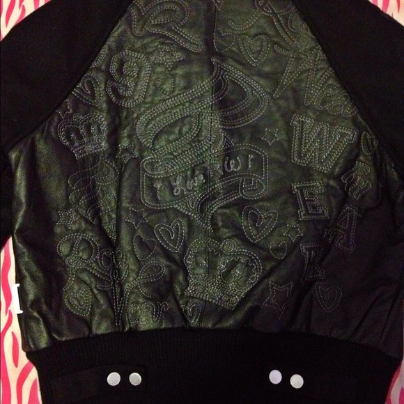 ⬇REDUCED⬇🎀Leather Varsity Jacket🎀 - Picture 2 of 4