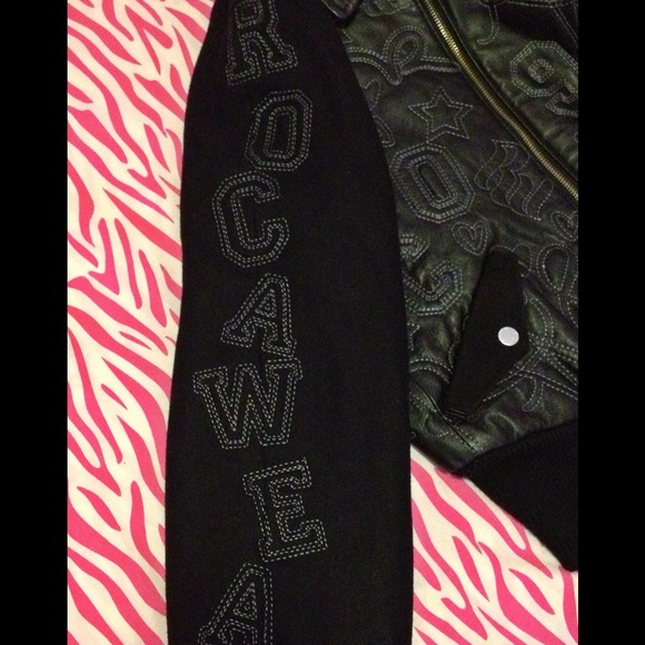 ⬇REDUCED⬇🎀Leather Varsity Jacket🎀 - Picture 3 of 4