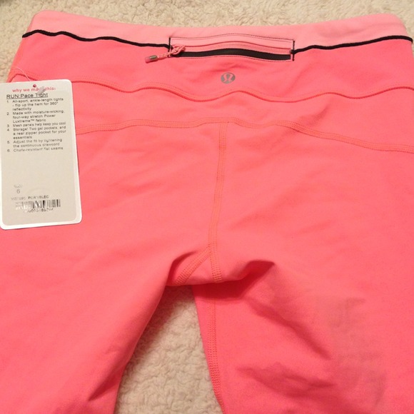 SOLD!!! Brand new lululemon workout pants
