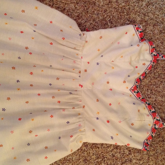 BUNDLE FOR vlk0601  Vintage dress with white dress - Picture 2 of 2