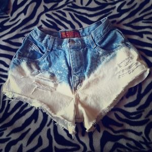 💣High waste distorted jean shorts