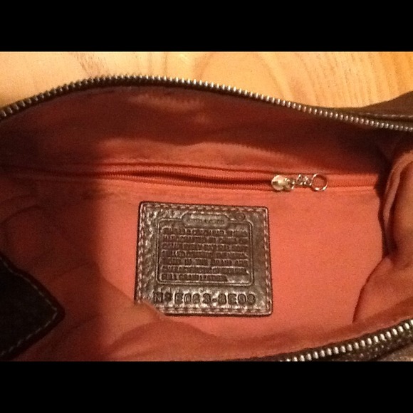 Perry Pebbled Leather Shoulder Bag - Brown
