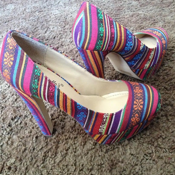 Cute Multi color heels