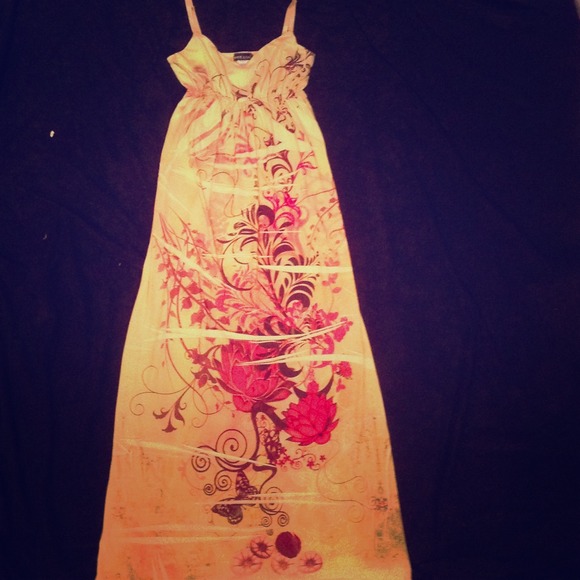 ~~~~SOLD~~~~Bright yellow and oranges maxi size m