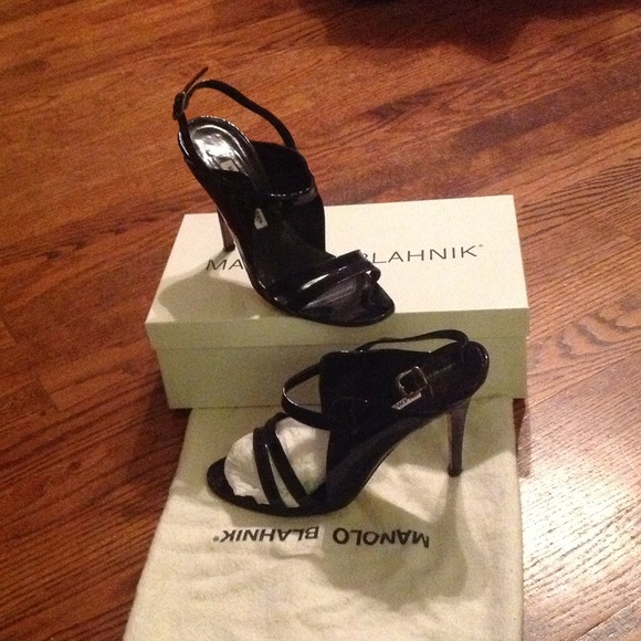 ⬇️ 🎉HOST PICK 🎉 authentic Manolo sling backs - Picture 2 of 3