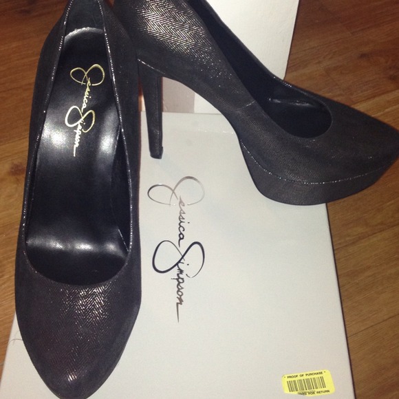 💢💥Reduced!!💢💥 Black/metallic JS Pumps - Picture 2 of 2