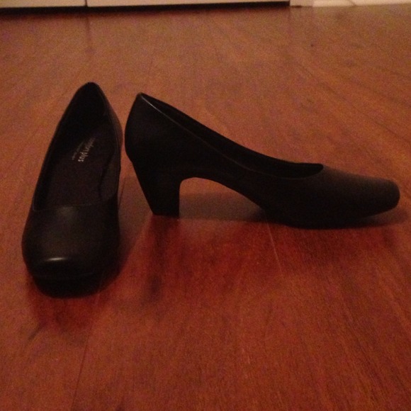 Black Comfort Plus Heels