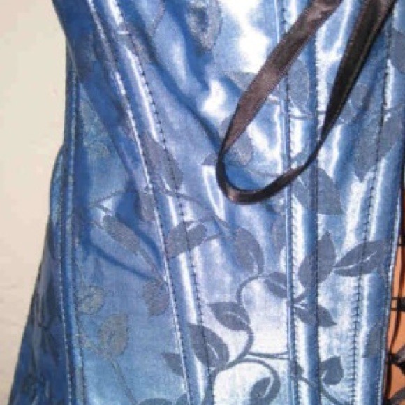 Victoria Secret Bustier. - Picture 4 of 4