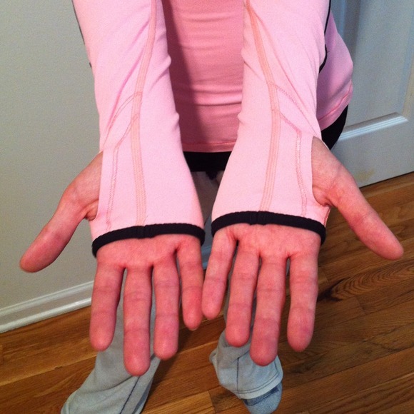 Lululemon Pink Pullover - size 4 - Picture 3 of 4