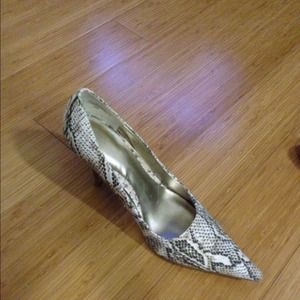 Nine West - Reptile Print