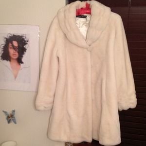 Long faux fur coat Pamela McCoy. SOLD