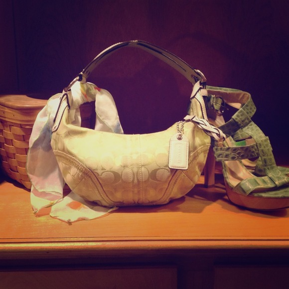 💗💗SOLD💗💗Authentic Coach Purse- Green