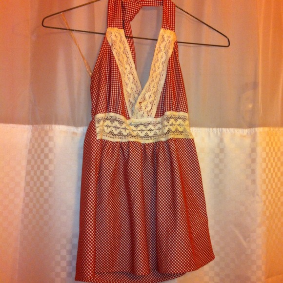 Bundle- Adorable red and lace halter top and bag