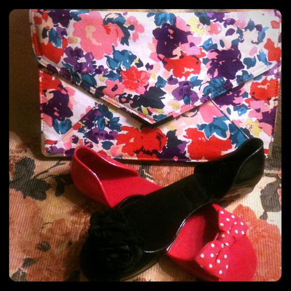 **SOLD**Sandal Bundle!!!