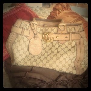 Reserved Purse bundle with  gucci wallet