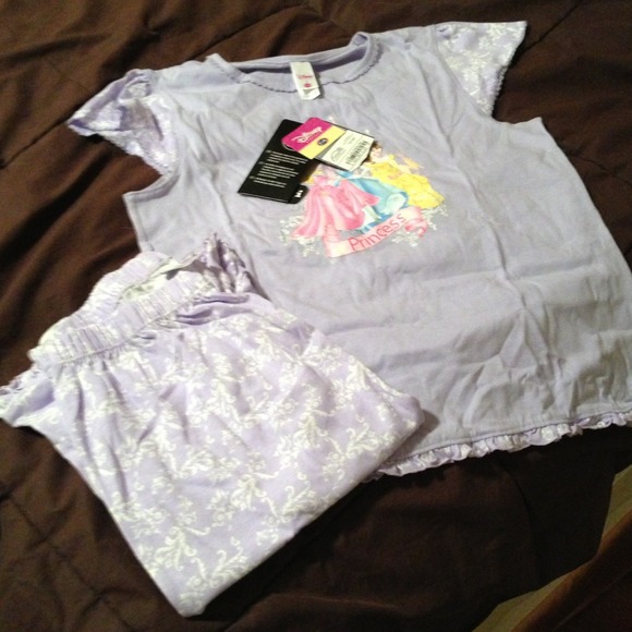 🎁Sold🎁Girl PJs Disney