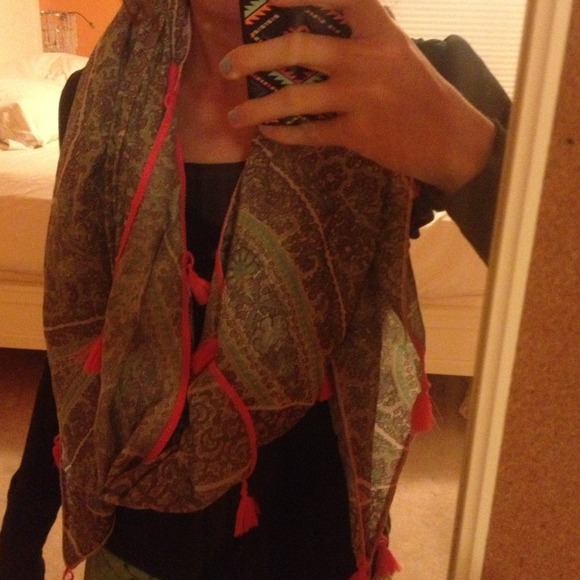 AE oversized fashion scarf!