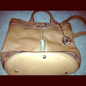 HOLD🌟REDUCED🌟Michael Kors Kingsbury Tote