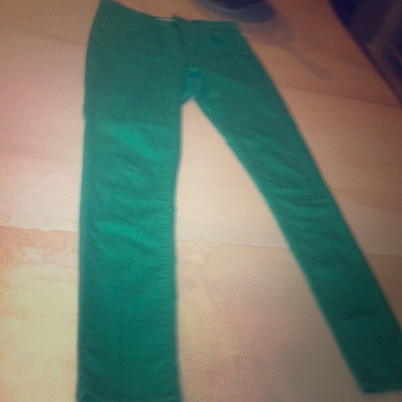 Green pants - Picture 1 of 2