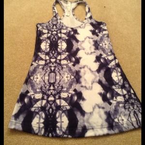 Lululemon racer back size 4 tank.