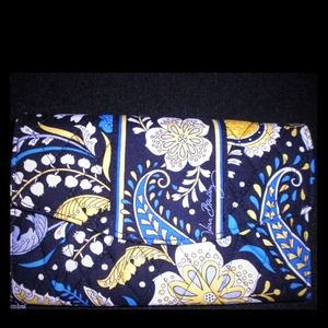 Vera Bradley strap wallet, small cross body