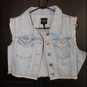 Light wash denim vest