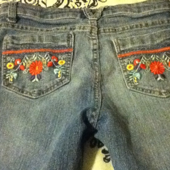 Capris - Picture 3 of 3