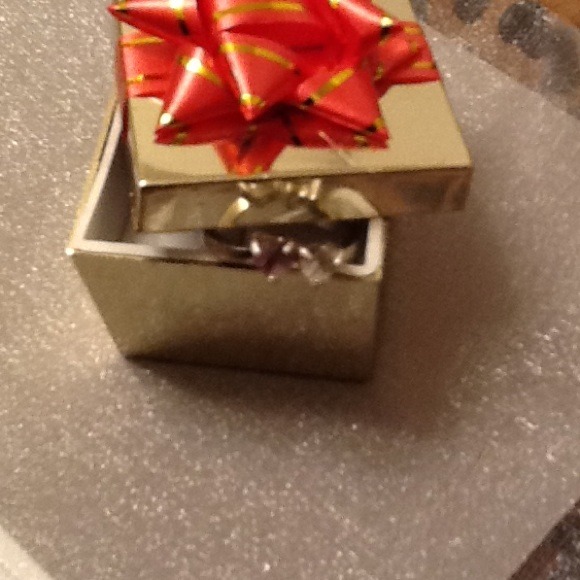 STERLING SILVER DOUBLE HEART RING!! <3 - Picture 2 of 3