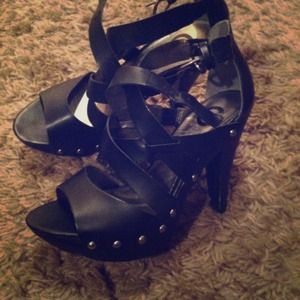 Guess black high heeled sandals