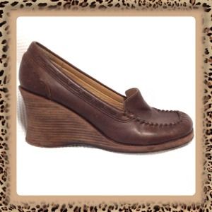 Hold.  wedge loafers