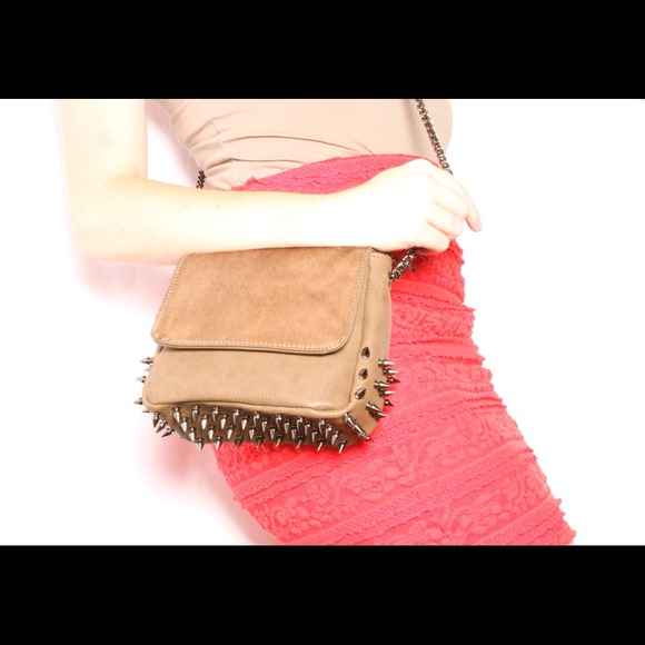 Studded handbag - Picture 2 of 3