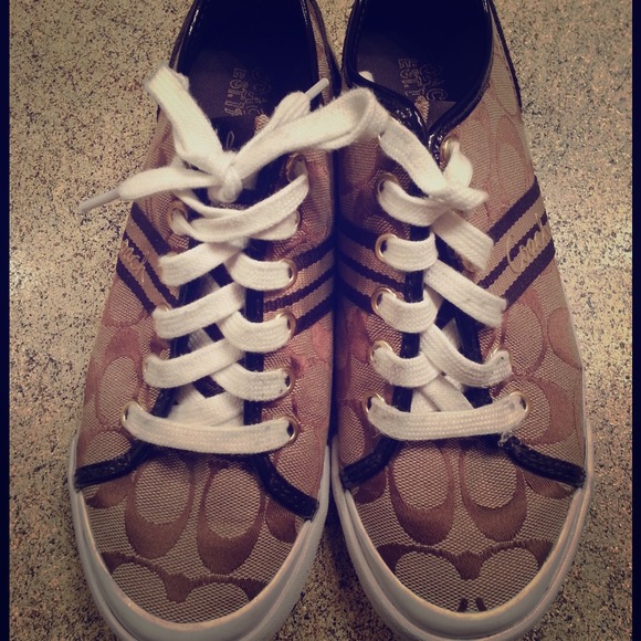 🚫SOLD IN BUNDLE🚫 Authentic Coach Shoes