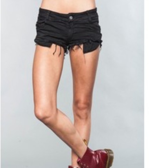 Black brandy melville jean shorts