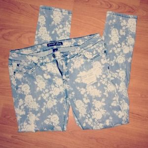 Floral Print Destroyed Skinny Jeans
