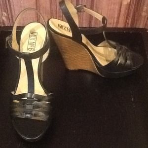 Brand new wedge, black color