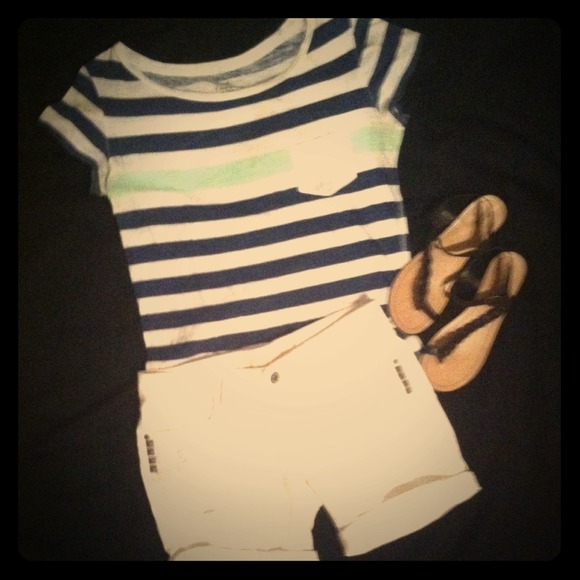 American Eagle casual striped top