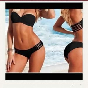 Black bikini