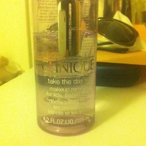 Clinique eye makeup remover